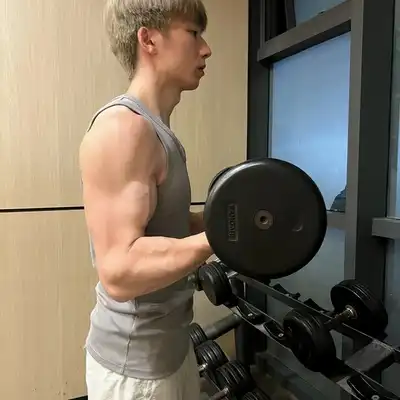 邹文